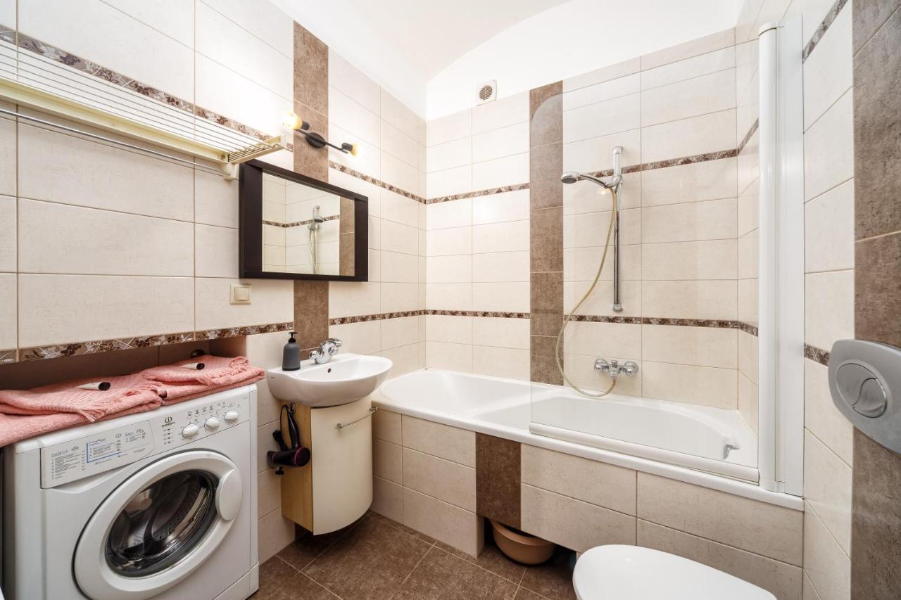 Apartamento Na Katedralniy Leópolis Exterior foto